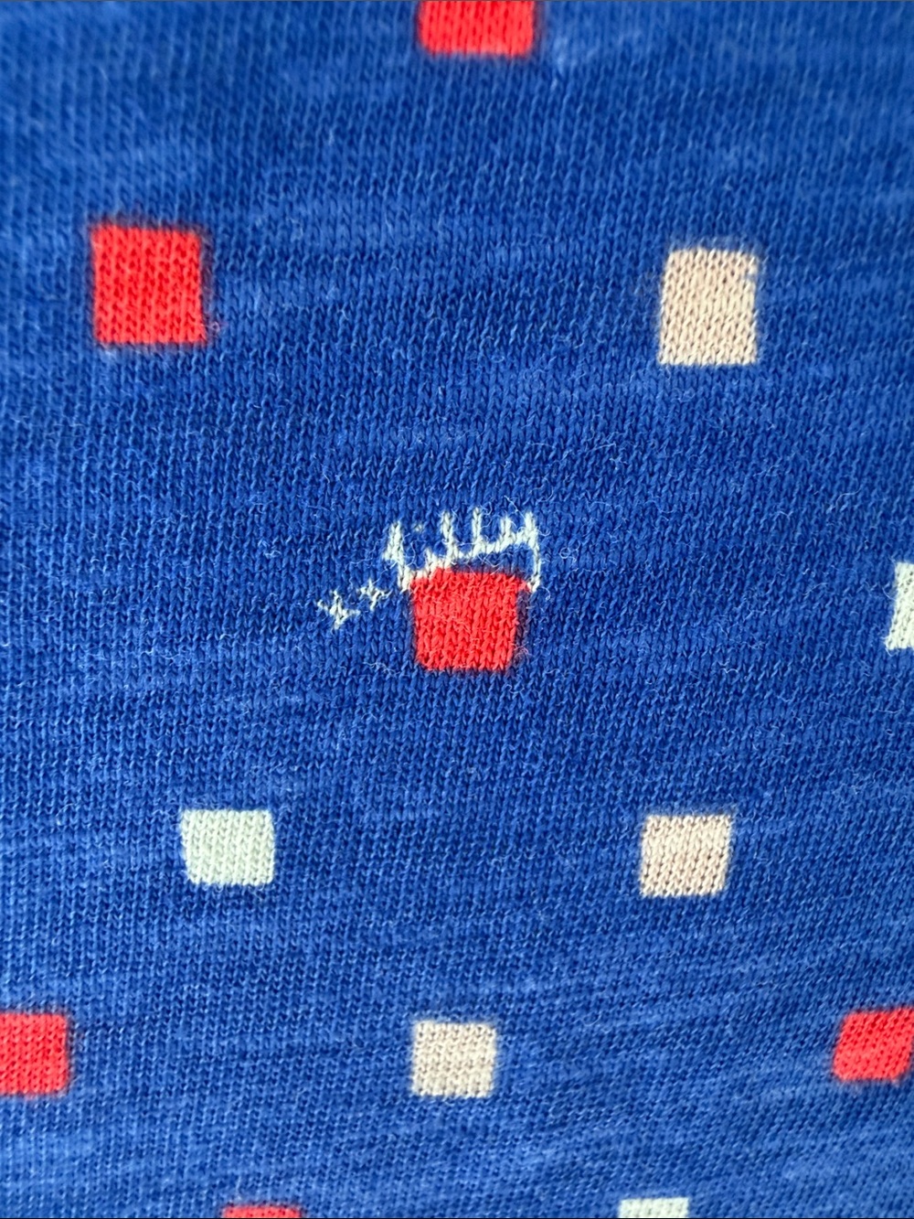 Women’s Lilly Pulitzer XXL Blue V-Neck Dot Print Tee - Picture 4 of 5